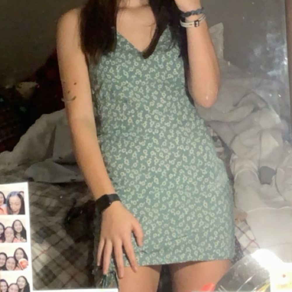 Zaful Green V-Neck Sleeveless Mini Sundress
